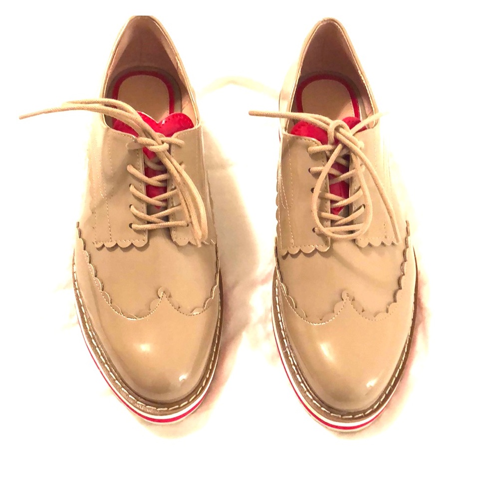 Heart accent loafers